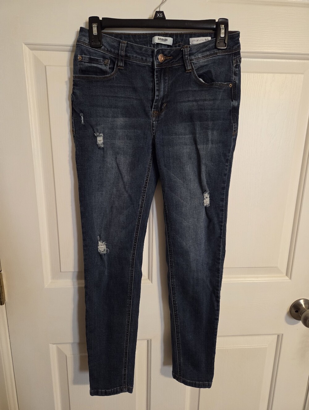 Kensie Distressed Effortless Ankle Jeans Size 4/27